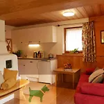 Haus Thussn, Fuer Familien Und Paare アパート *