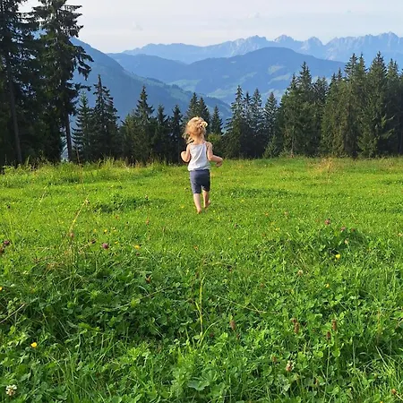 Thuss'n: Family-friendly Alpine Retreat *