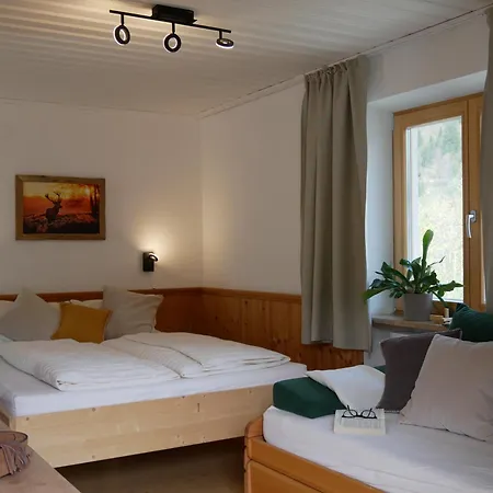 Apartment Thuss'n: Family-friendly Alpine Retreat *
