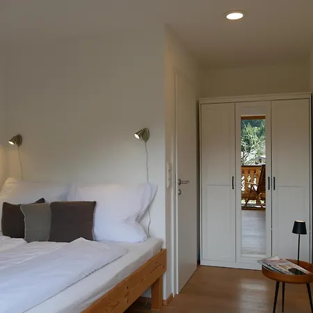 Thuss'n: Family-friendly Alpine Retreat Apartment *