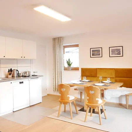 Apartmenthaus Thussn, Cozy&quiet Location, Hiking&mtb, Apartment *